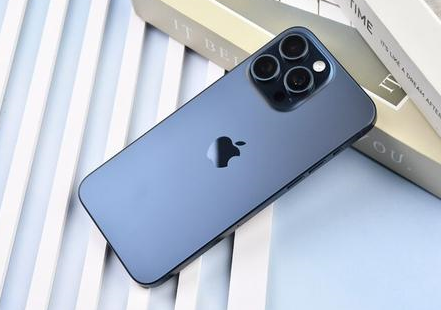 铅山苹果维修点分享iPhone 15 Pro Max屏幕更换全新实操风险 